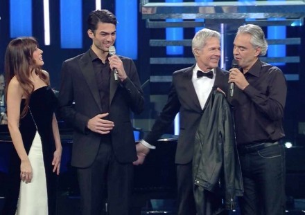 Sanremo 2019: pubblico in delirio per Andrea Bocelli, come 25 anni fa